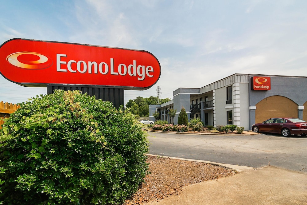 Hotel Econo Lodge Research Triangle Park - Image 1