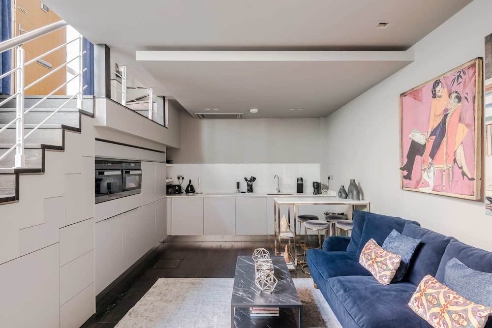 The Muse s Mansion - Covent Garden By Frankie Says