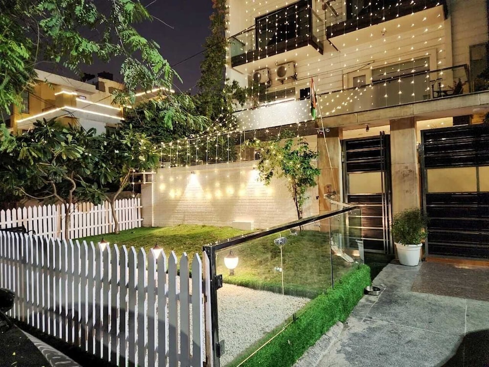 The G8 Noida