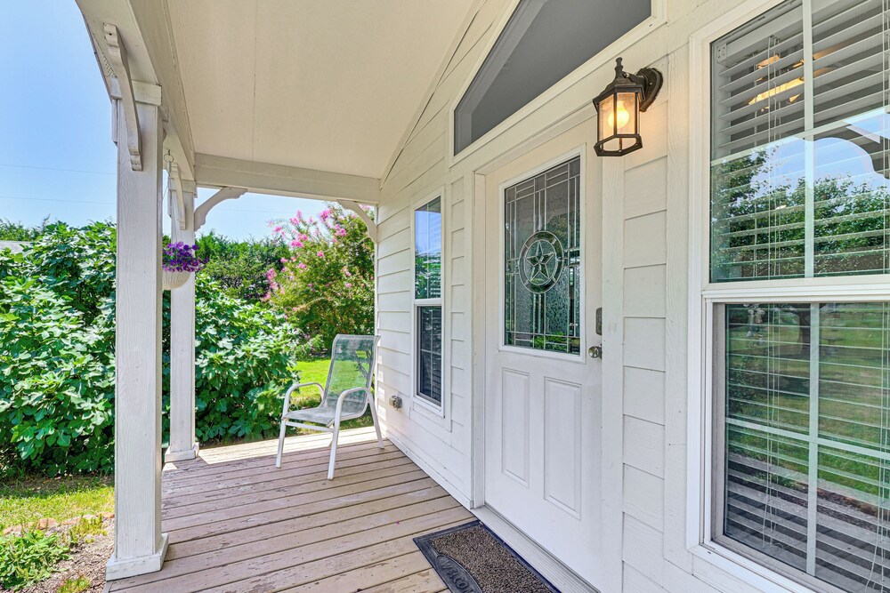 Private Pavilion: Countryside Cottage in Celina!