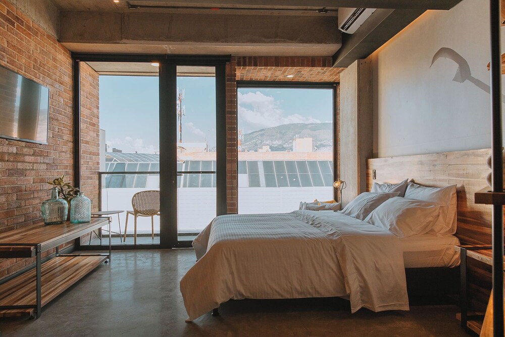 3450 Living
