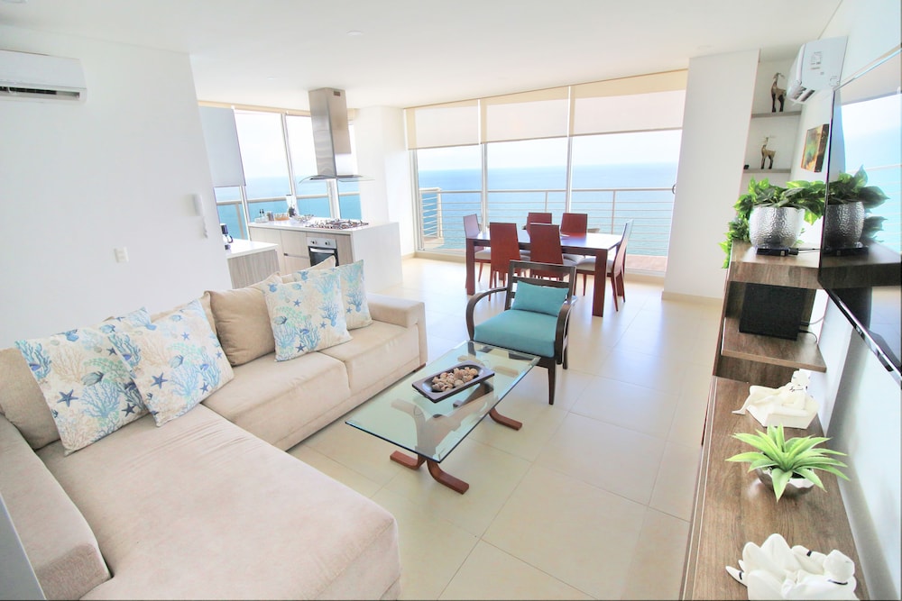 Apartamentos SOHO Elite - Frente al Mar