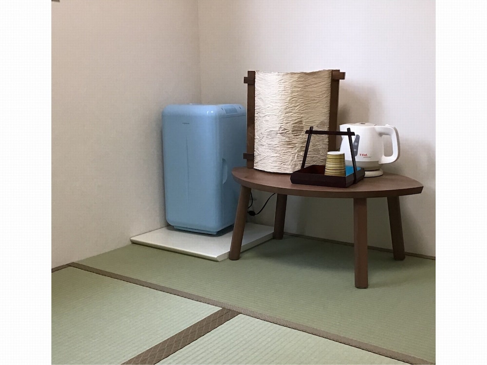 GUESTHOUSE YOURS - Hostel