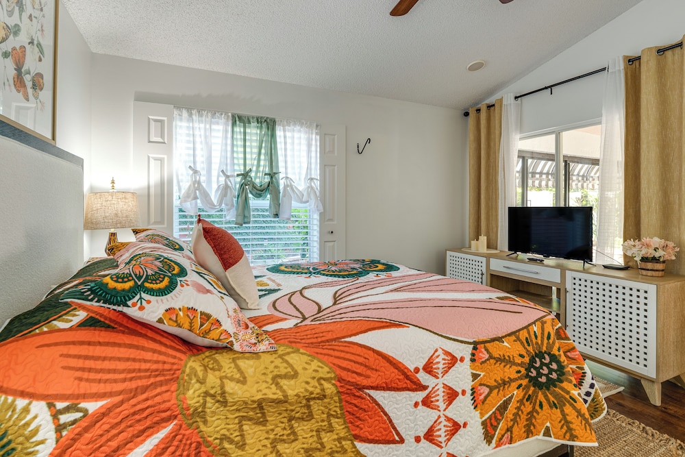 Private Pool & Golf Cart! Villa By Spanish Springs