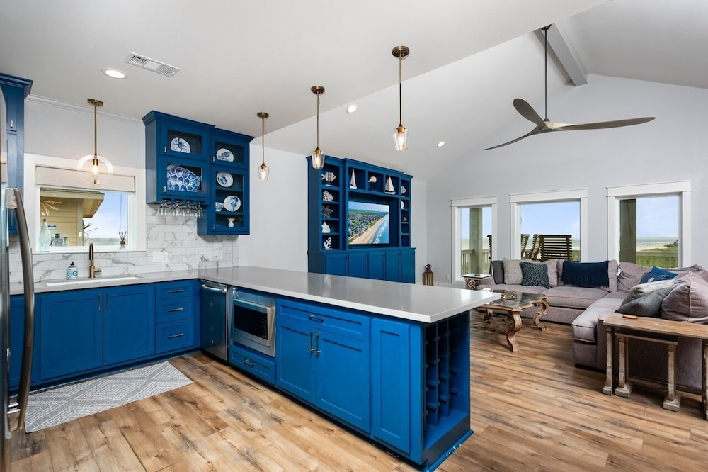 Deja Blue 2 3 Bedroom Home
