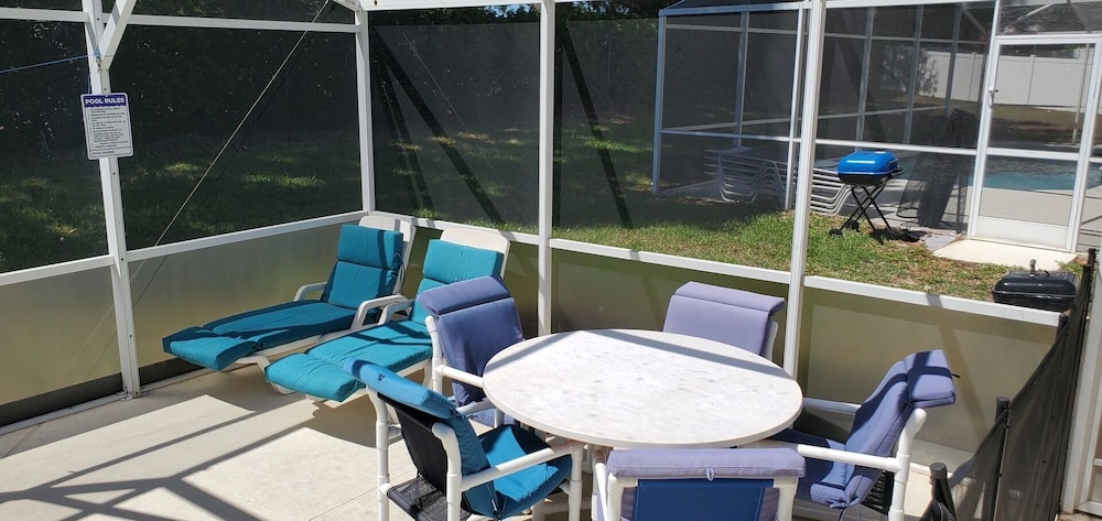 HL740BD 4 Bedroom Villa in Hampton Lakes 4 Home