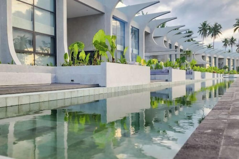 The Hotel Elizabeth Resort and Villas