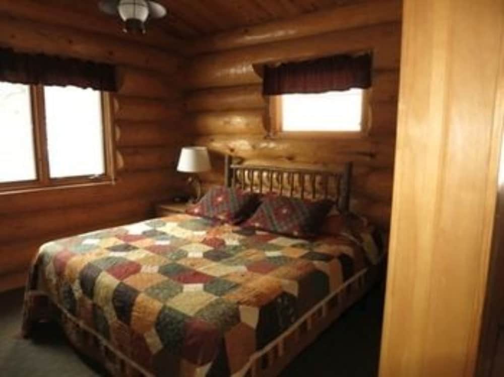 Cascade Lodge