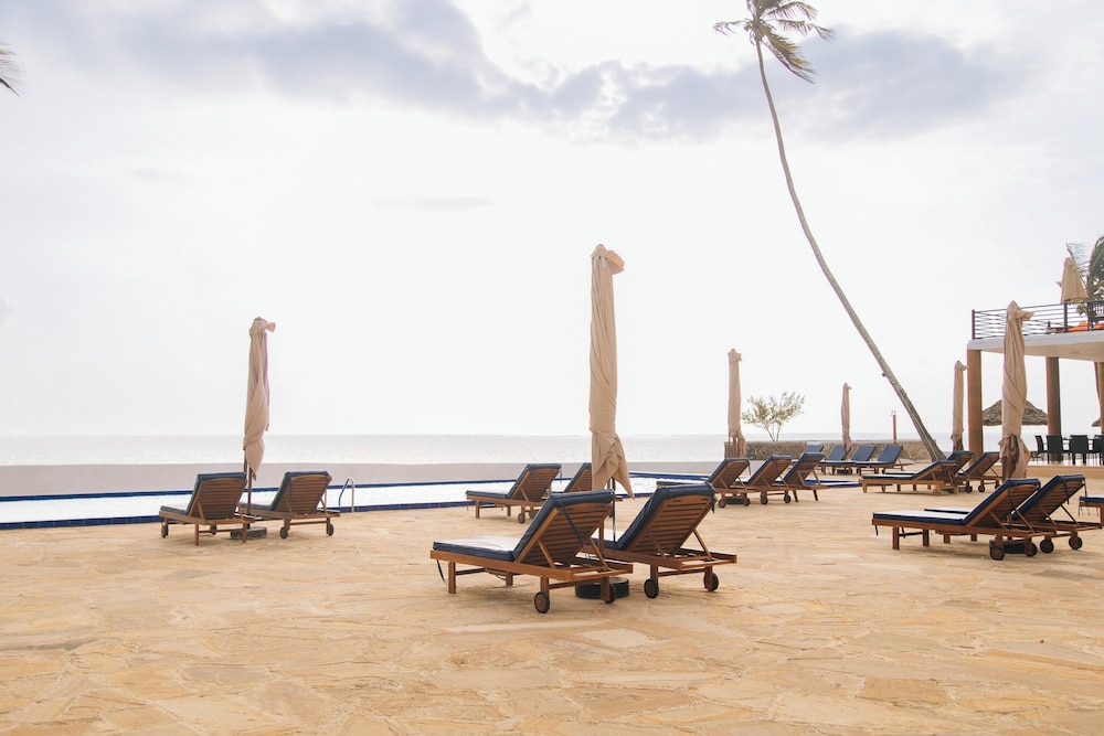 Royal Mandarin Hotel & Resort