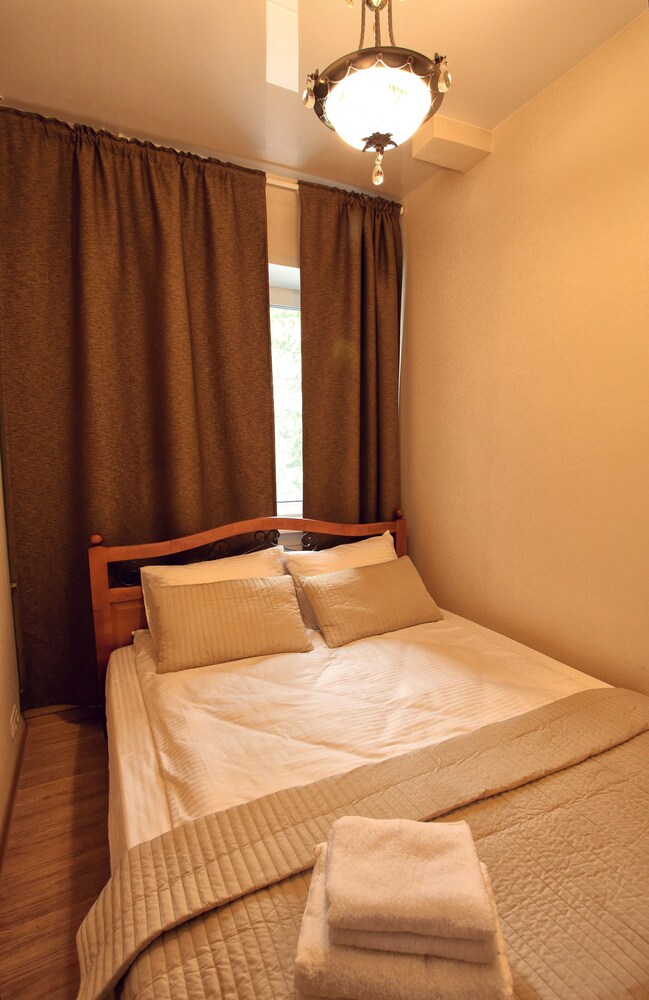 G&I Apartments