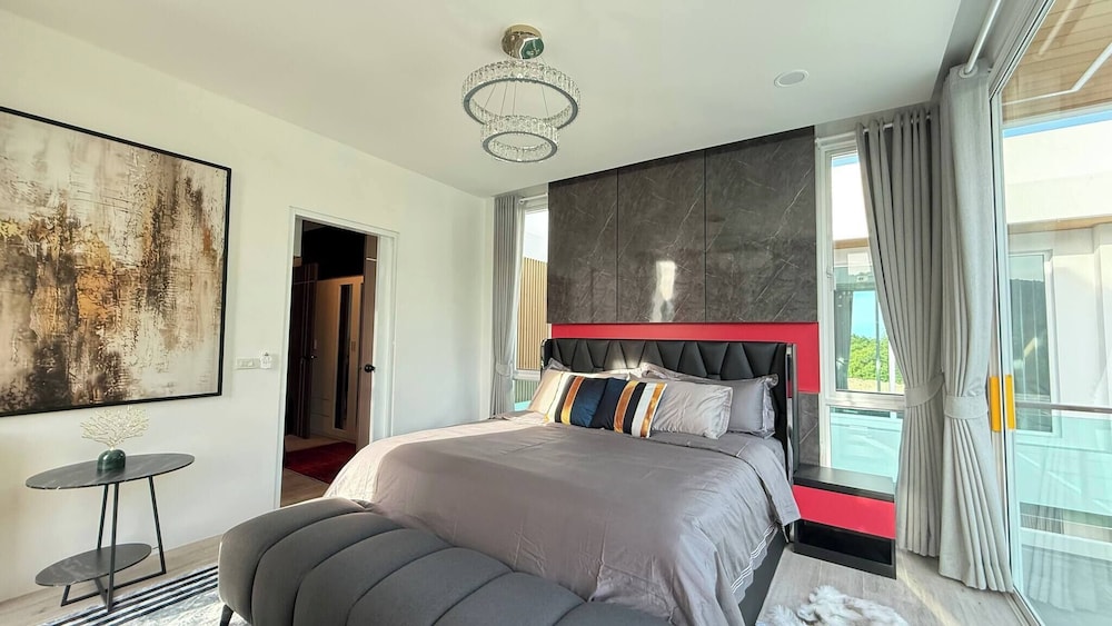 De Flourishing Hill Escape, Cha Am