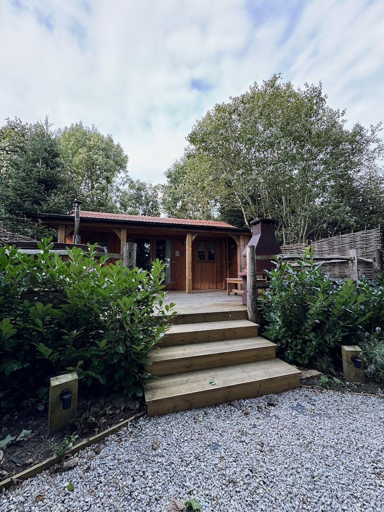 Hayne Barn Estate - Private Estate : 6 Eco Lodges - 1 Studio