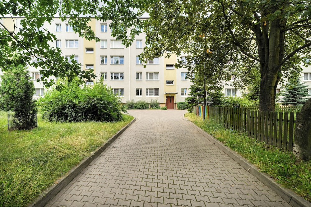 Poznan Apartment By the Park by Renters