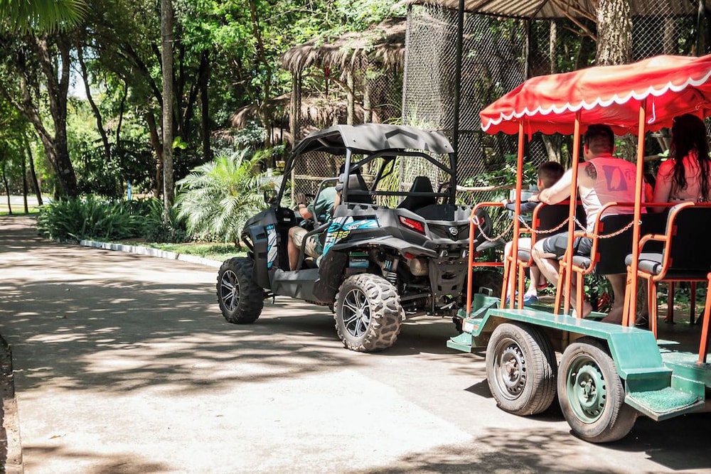 Papalo Resort Hotel