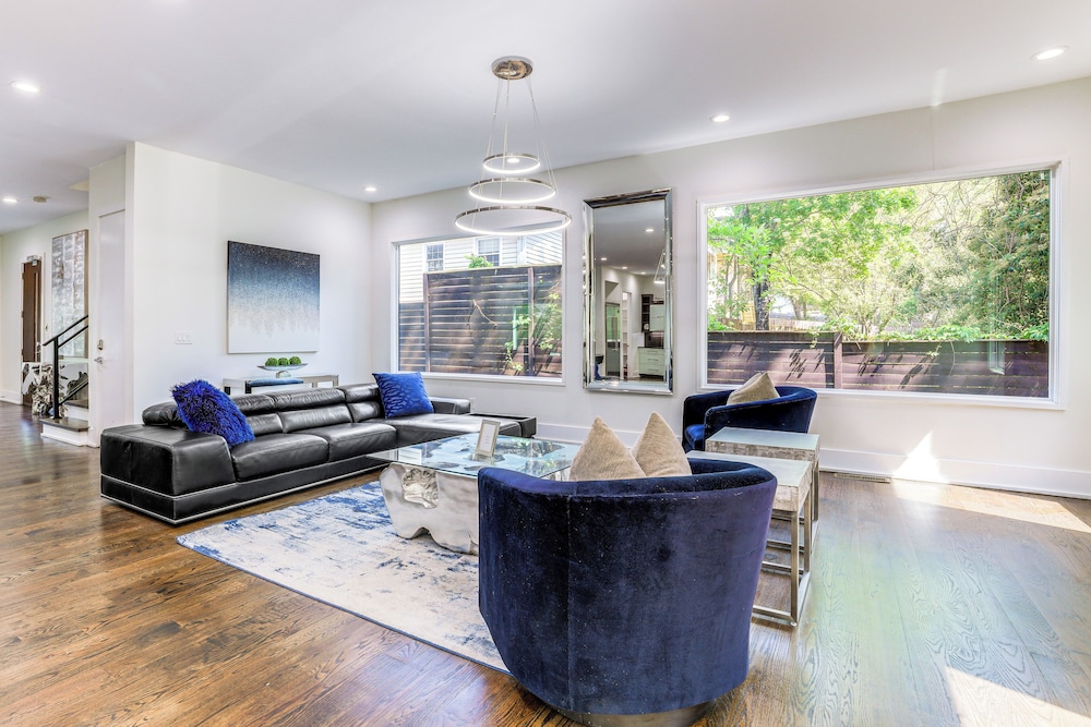 Luxe Buckhead Retreat 6 Mi to Dtwn Atlanta