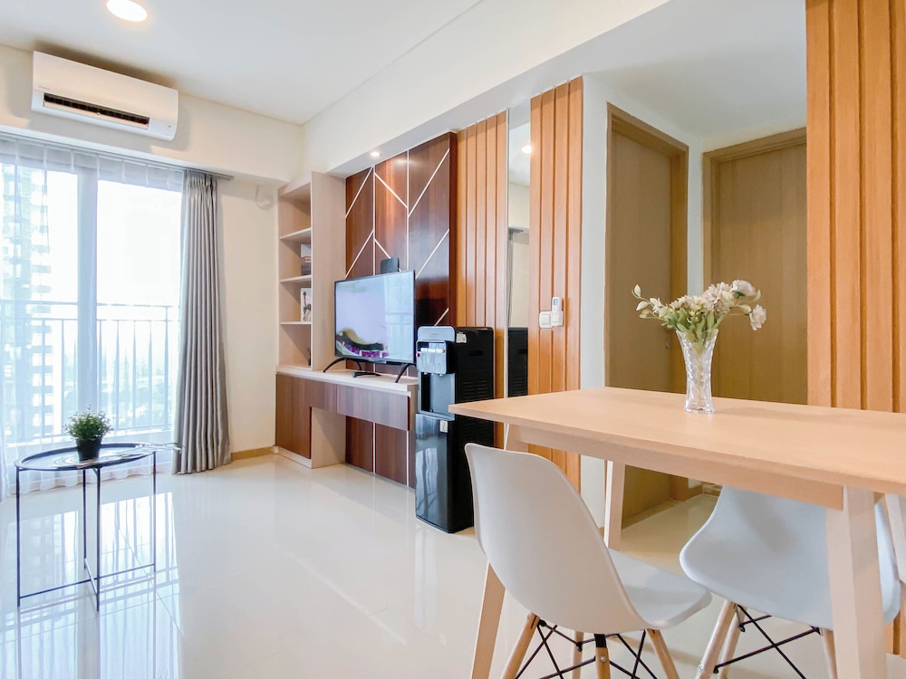 Comfortable And Minimalist 2Br At Meikarta Apartment