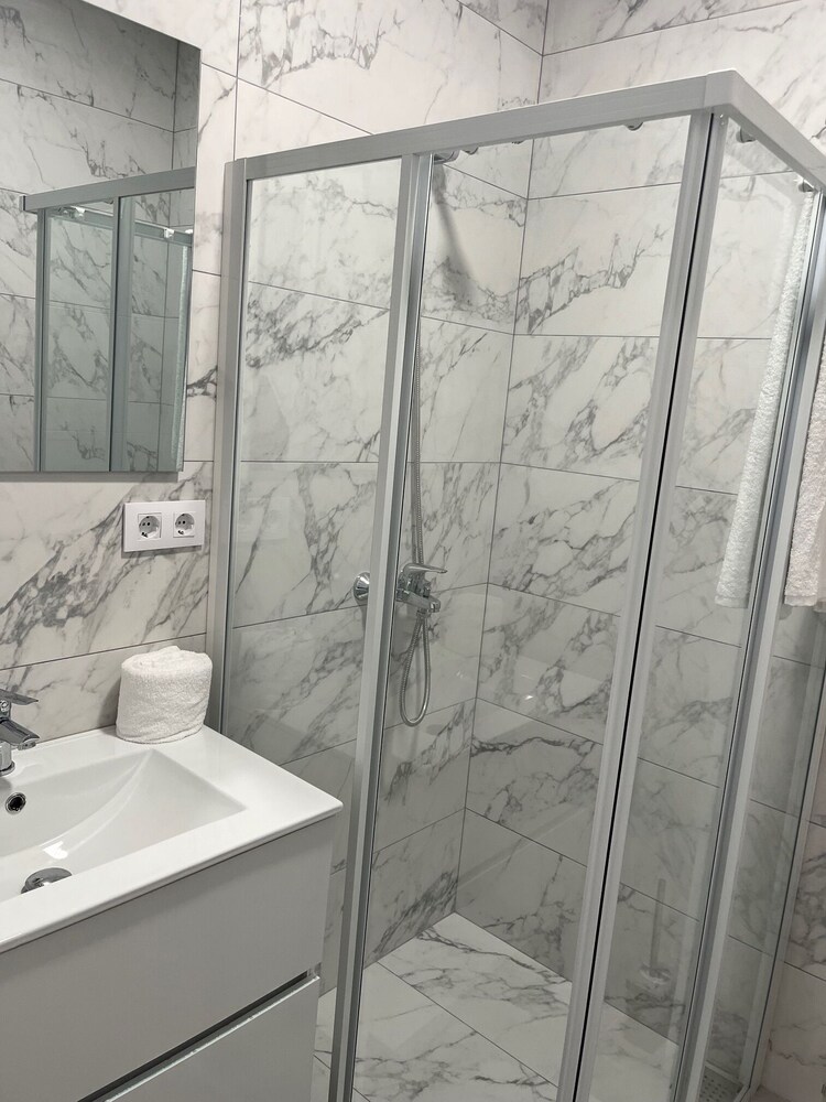Meridiana Apartments