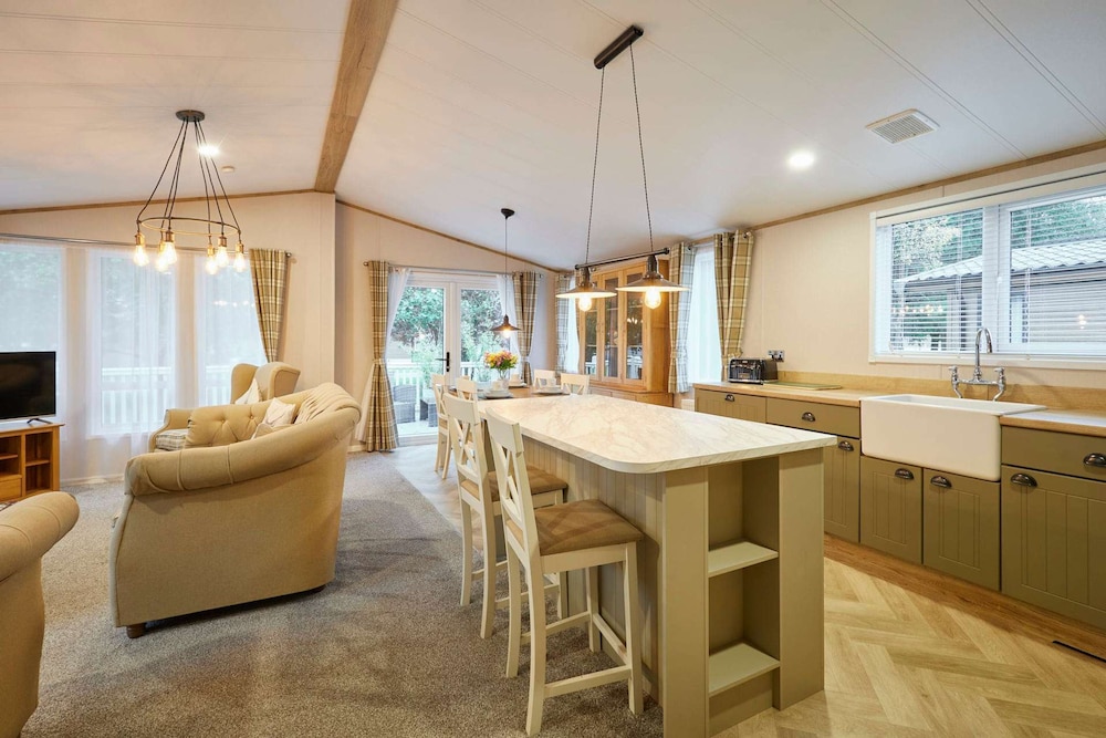 Host Stay Foxglove Lodge