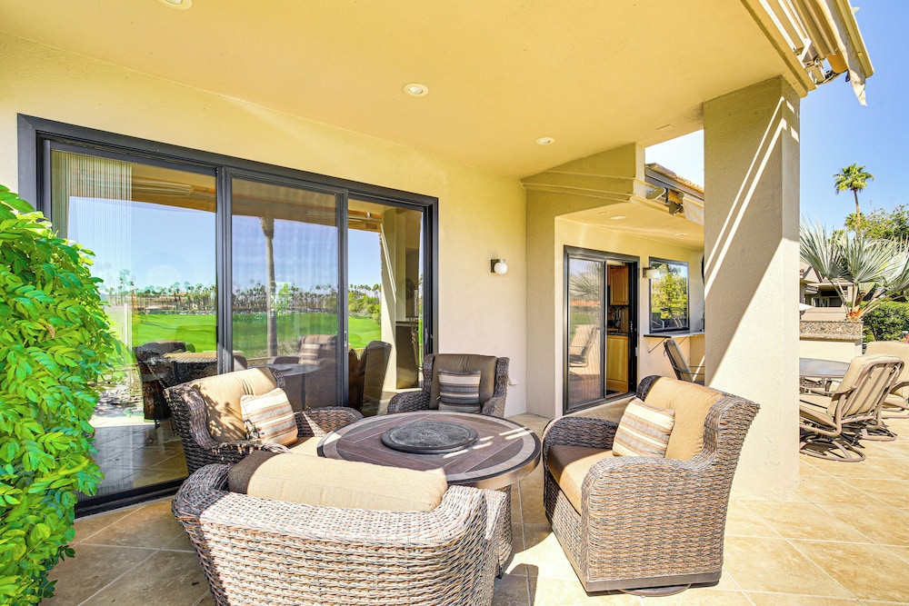 Community Pools & Golf Views: Palm Desert Condo!