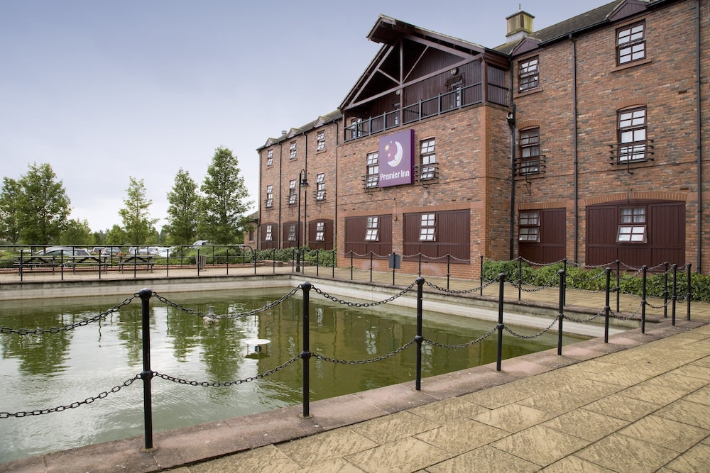 Premier Inn Milton Keynes Sw - Furzton Lake, photo 13