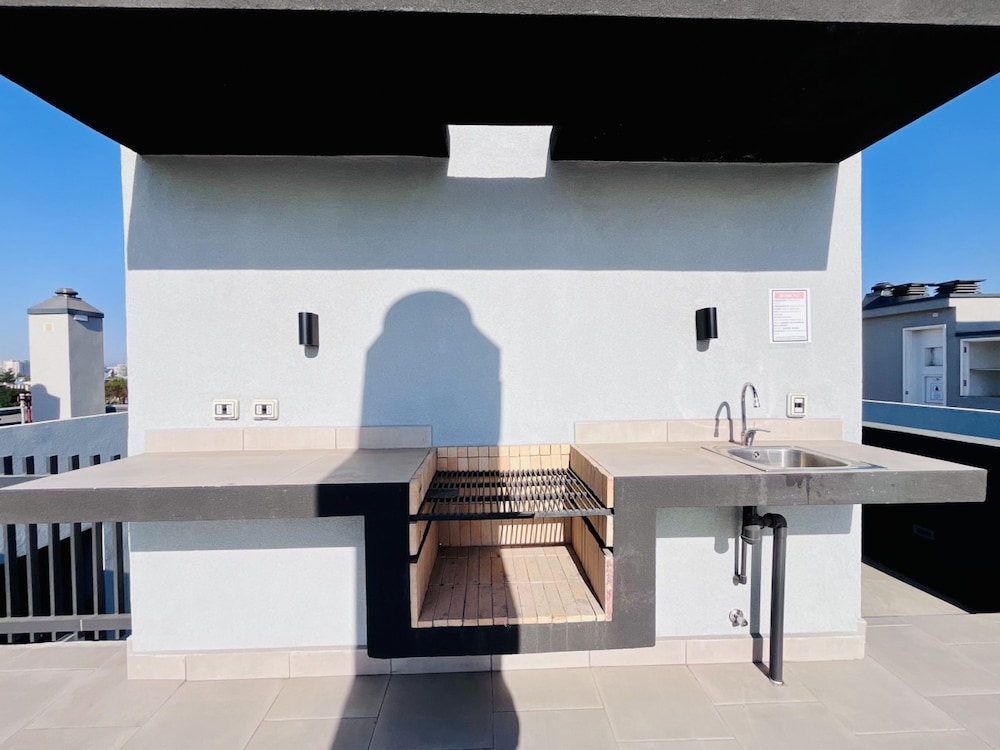 Studio National Stadium - Gym Laundry Pet Pool Wifi