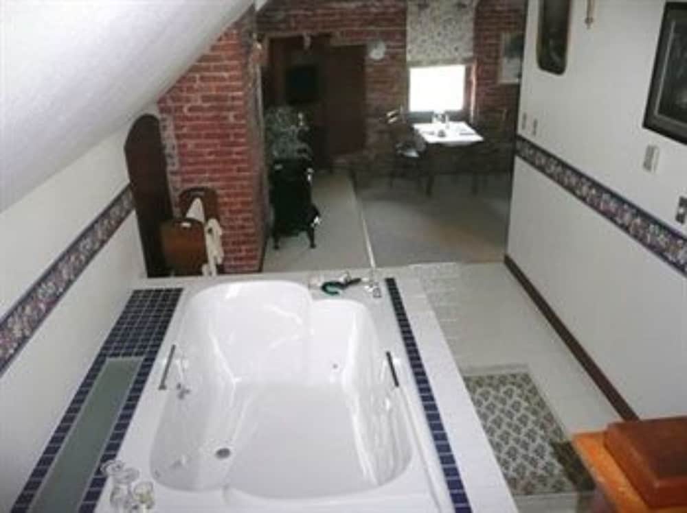 Photo 28