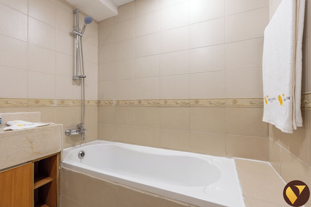Luxury Stay in JLT Near Metro & JBR