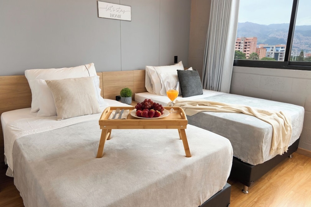 Cozy Stadio Hideaway Rosa Negra