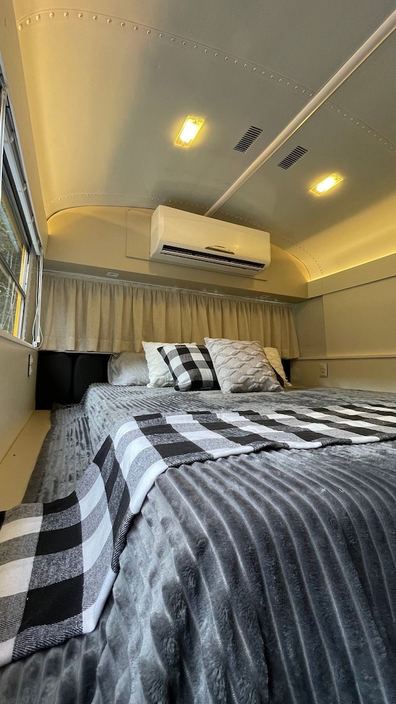 American Bus Glamping