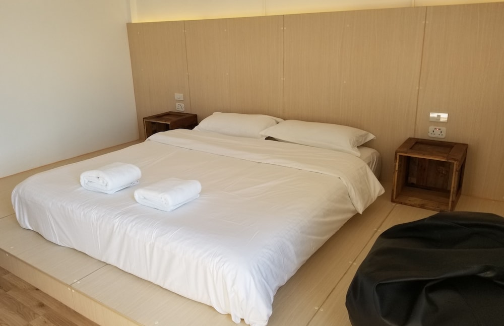 Bed To Bangkok - Hostel