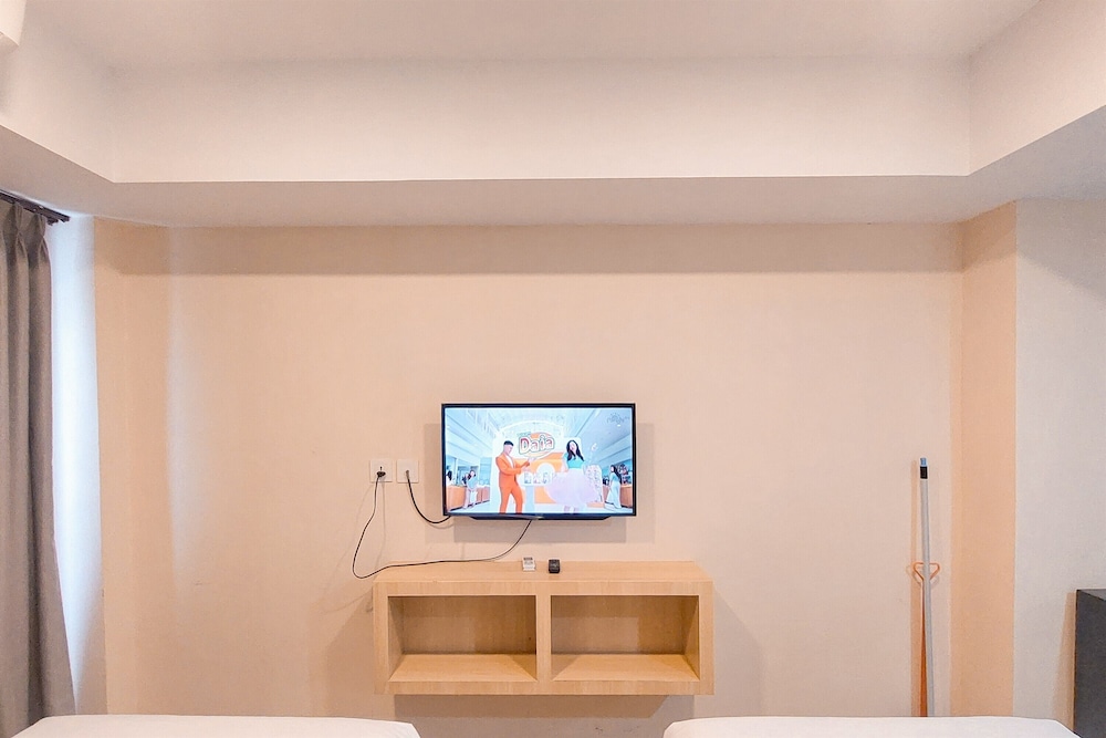 Cozy and Relaxing Studio Room at De Prima Apartment