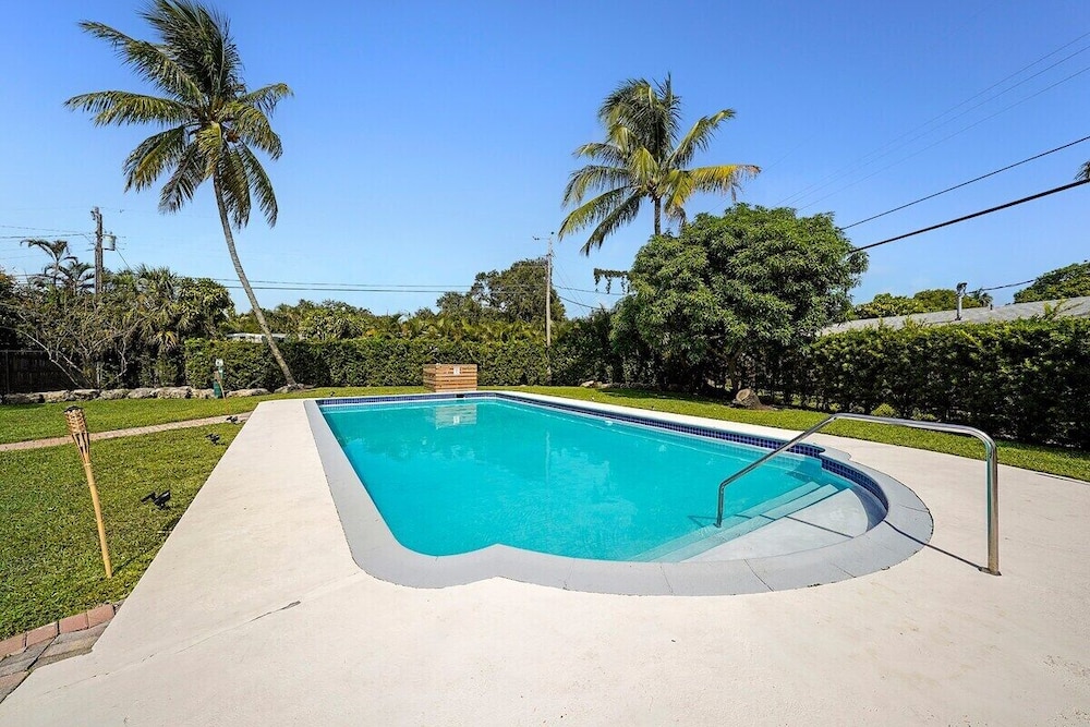 332 Wilton Manors in Wilton Manors