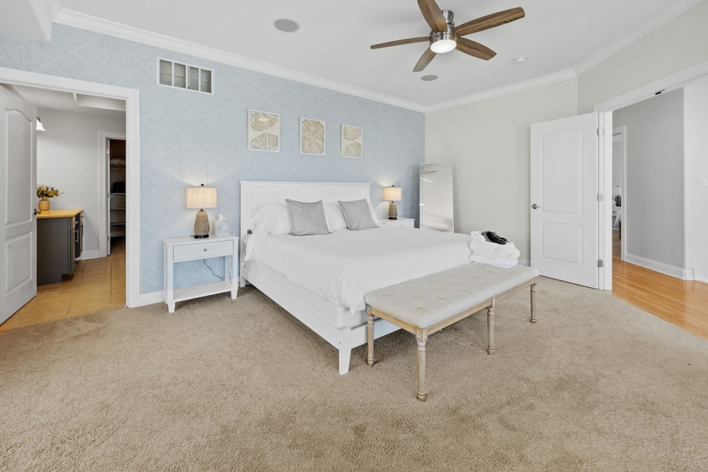 Heated Pool Hot Tub 5BR Game Room Elevator Cabana