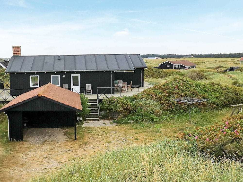 10 Person Holiday Home in Lokken-by Traum