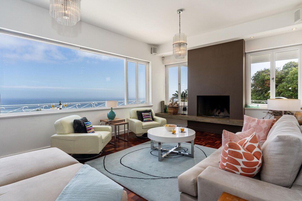 Picasso Villa - Camps Bay view 5