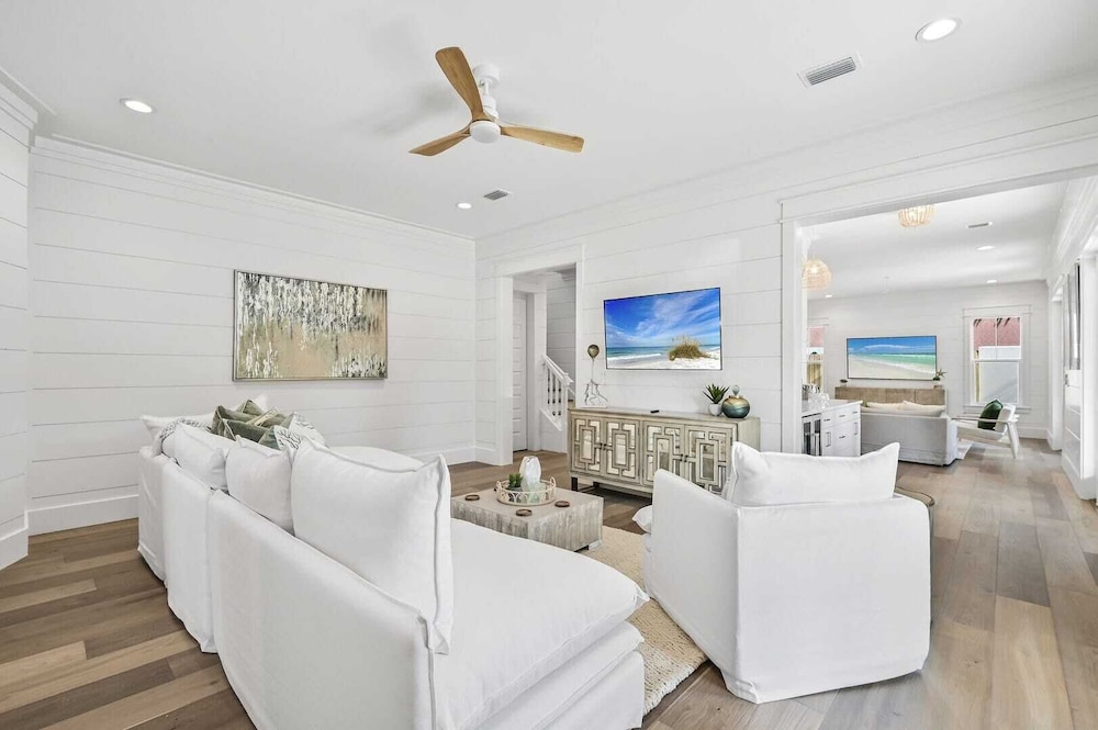 Alibi 30A by Avantstay 6bdr, Private Pool, Steps to Beach