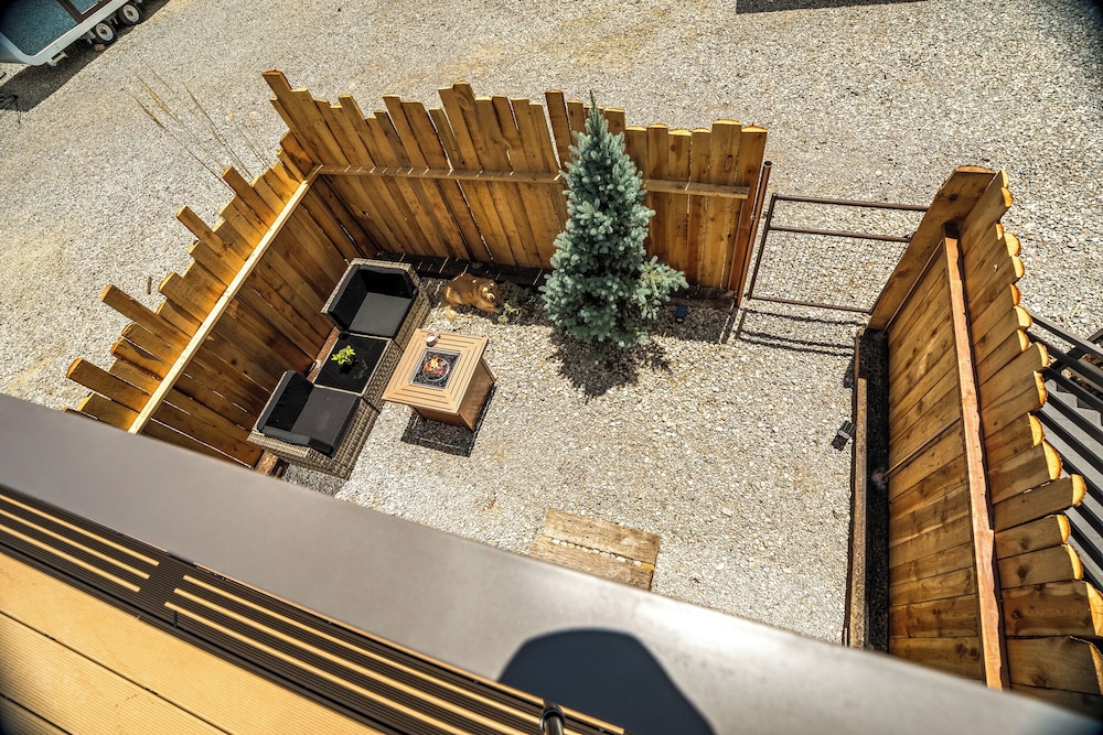LUXX LODGE Glamping and Taos RV Park