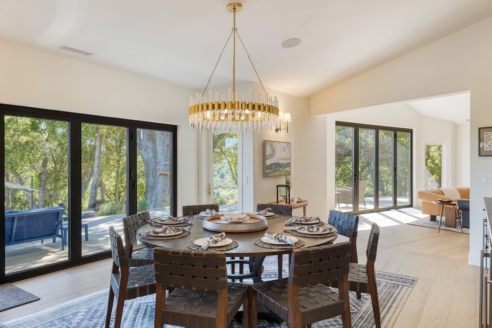 Rancho Robles by Avantstay Vineyard Villa w Views Pool Privacy