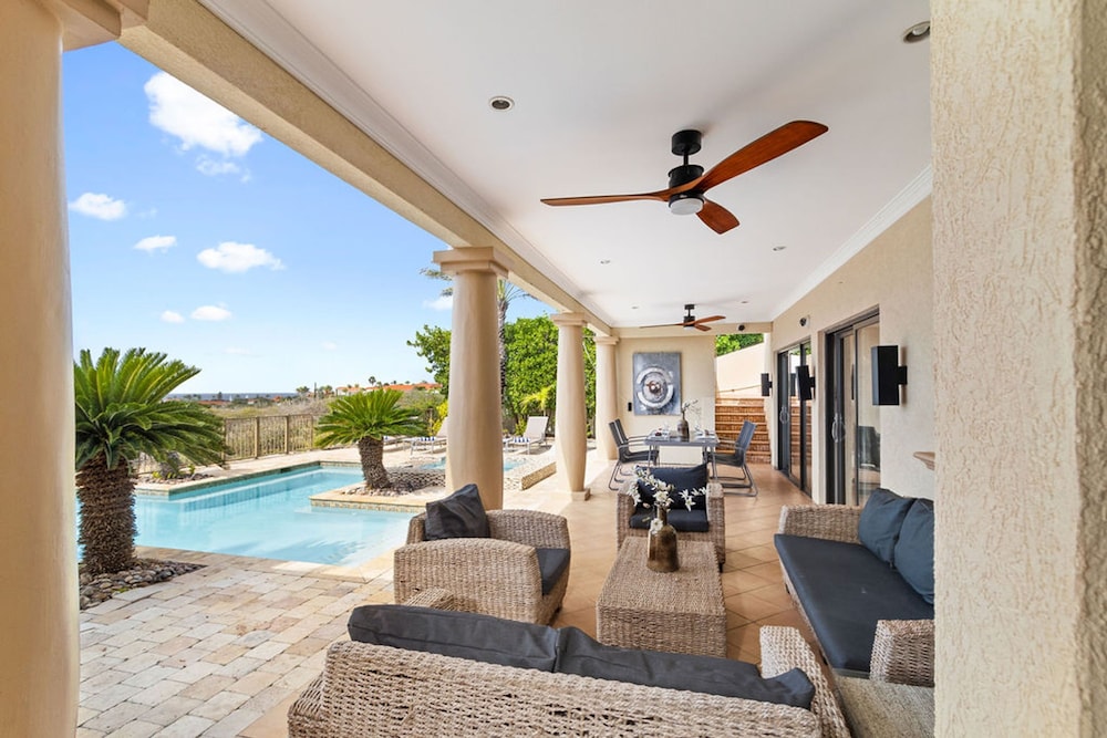 Exclusive Golf Villa Close 2 Beach Private Pool