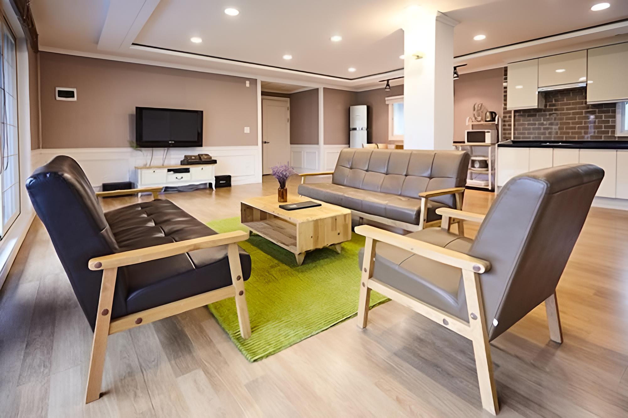 Cheongju Okhwayongsojelpyeong Pension
