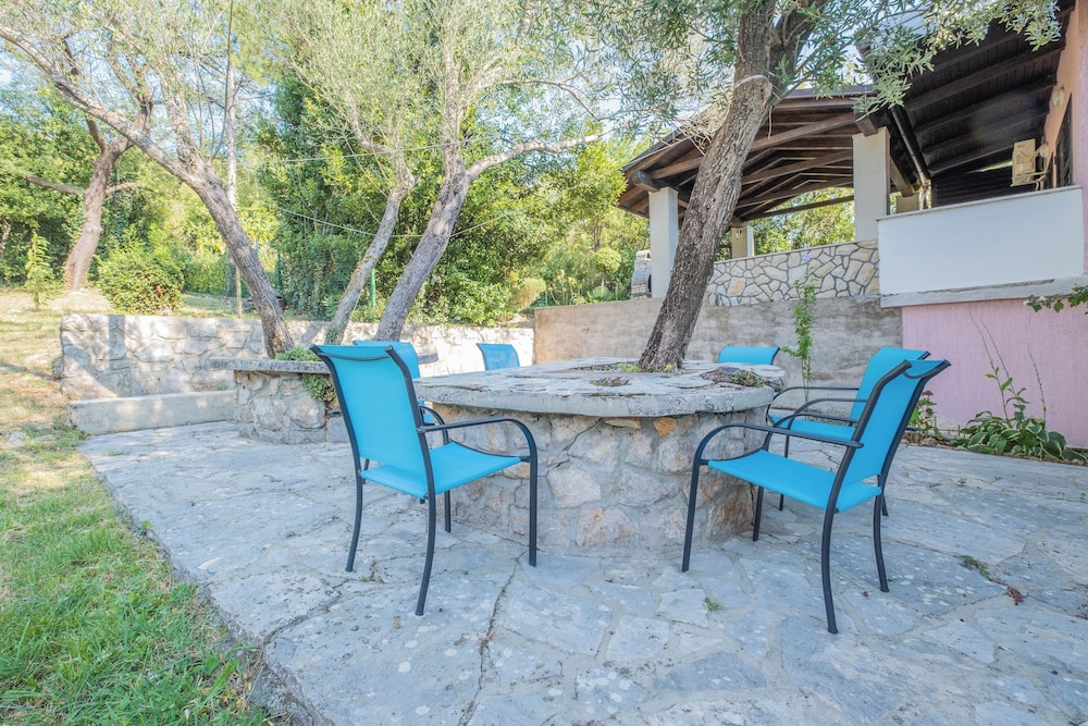 Apartment Villa Mila