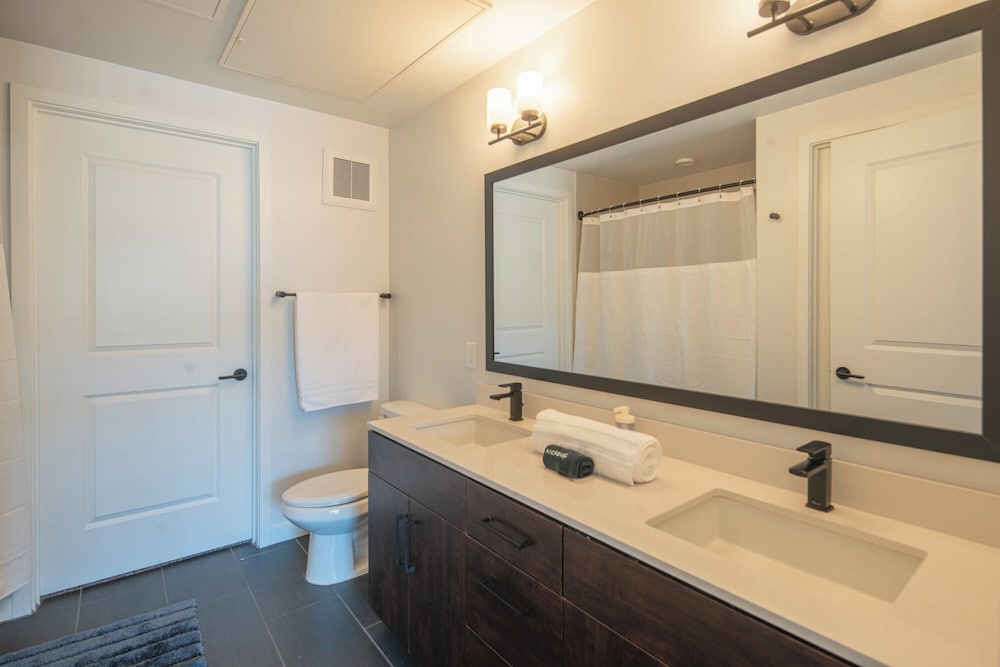 ROVE LIVING/KB - Trovita Rio