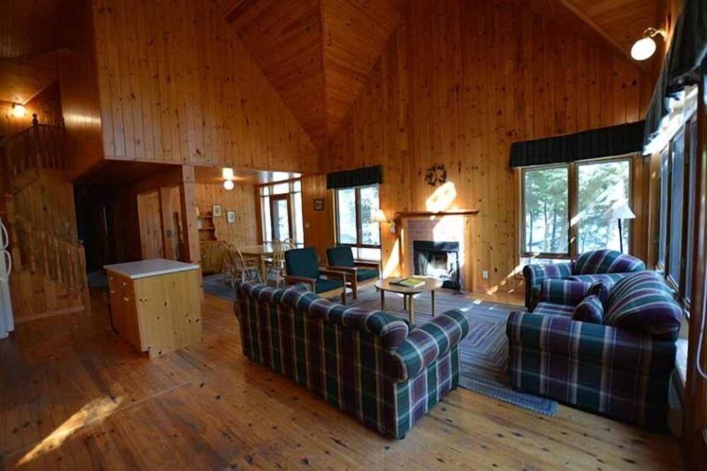 Port Cunnington Lodge