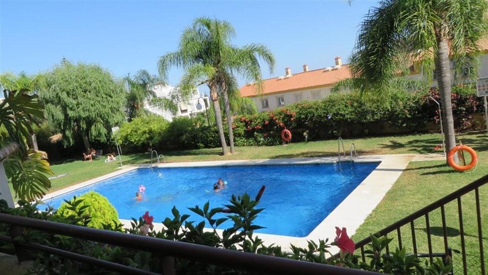 Lovely, Sunny, Secure, Panoramic Seaview Apart With Wifi photo 2