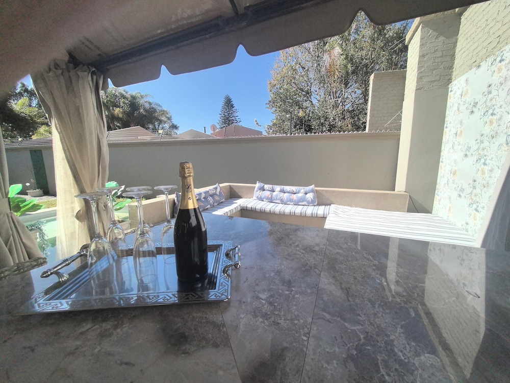 Bryanston Palms Accommodation