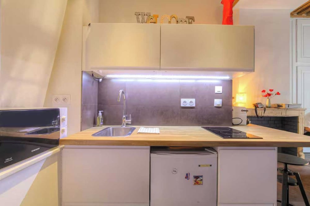Dify Apartment Ainay