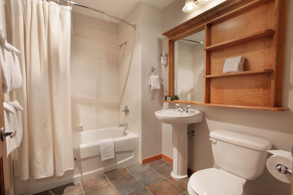 Winter Park Resort Lodging - Zephyr Mountain Condos