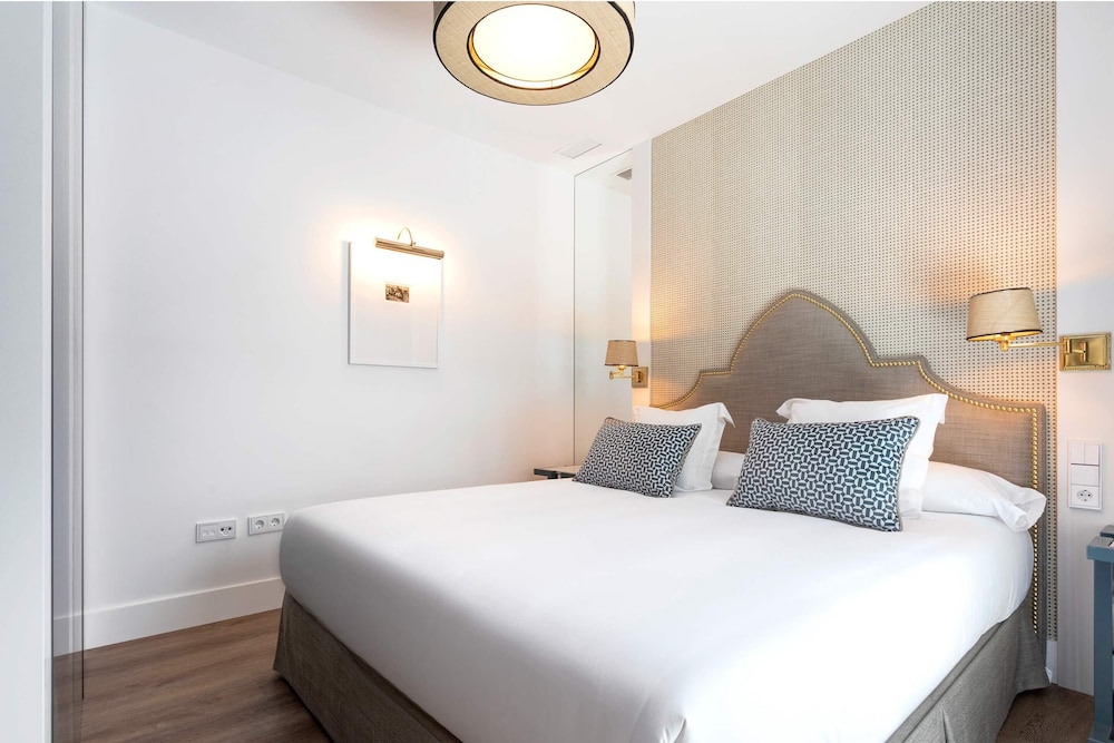 Exclusive Apartment Near Torre del Oro Betis Xiii