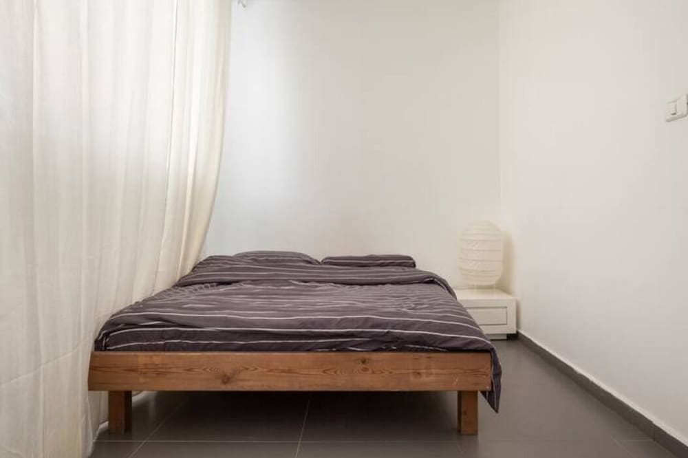 Amazing APT Bat-Yam Near Beach view 2