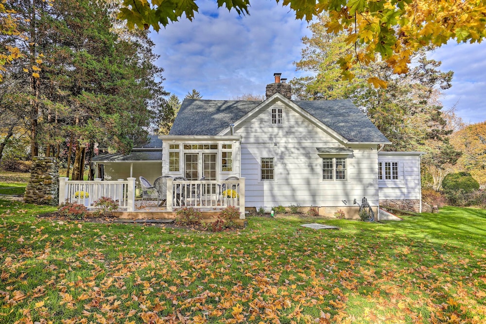 Historic Cornwall-on-hudson Cottage w/ Deck! - Property Image 15